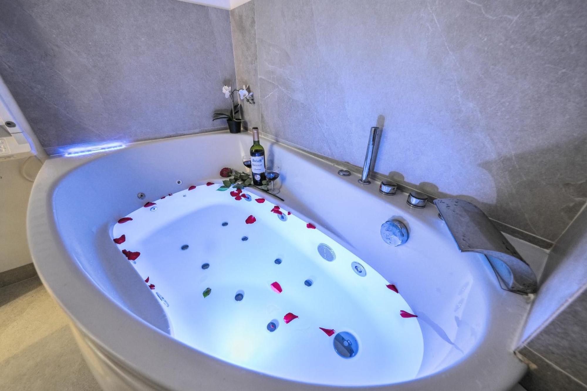 Lavie Maison Balneo Garden Flat Бордо Экстерьер фото